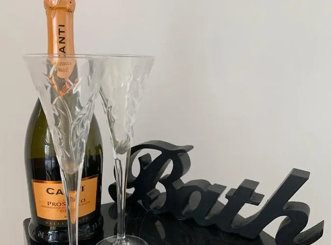 Seaglass شقة ويتبي